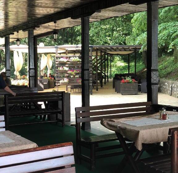 استراحتگاه Jezero Kudrec