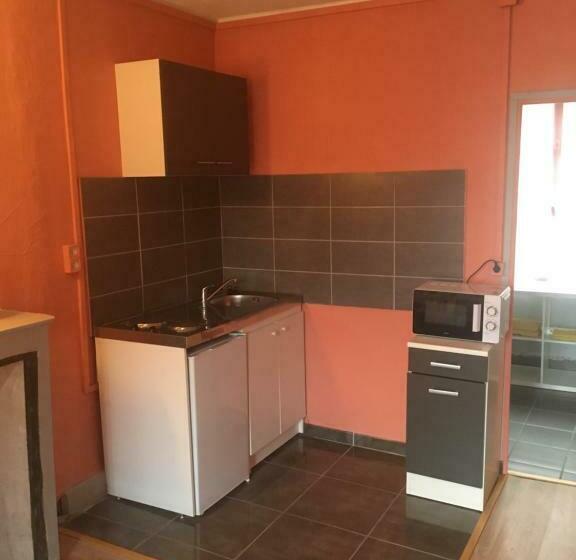 旅馆 Studio Proche De Vulcania Et La Bourboule