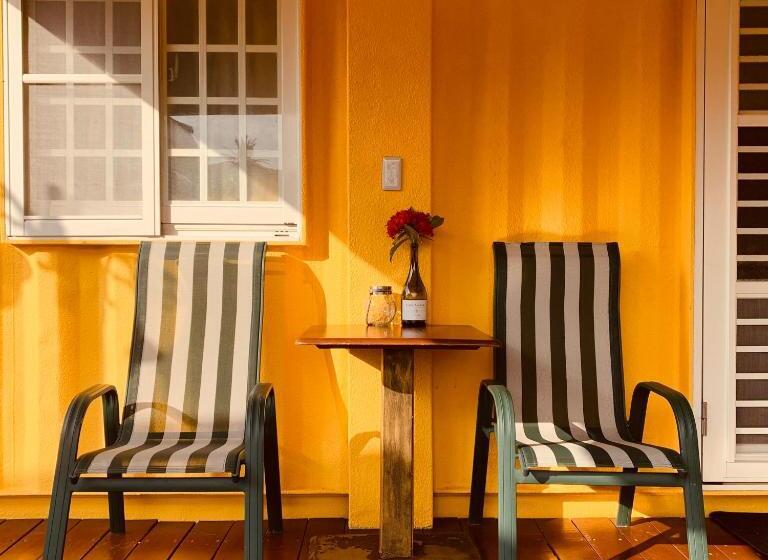 تختخواب و صبحانه 東方雲民宿