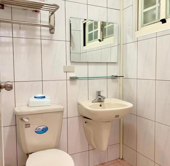 تختخواب و صبحانه 東方雲民宿