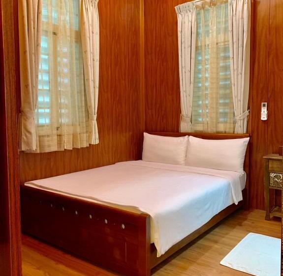 تختخواب و صبحانه 東方雲民宿