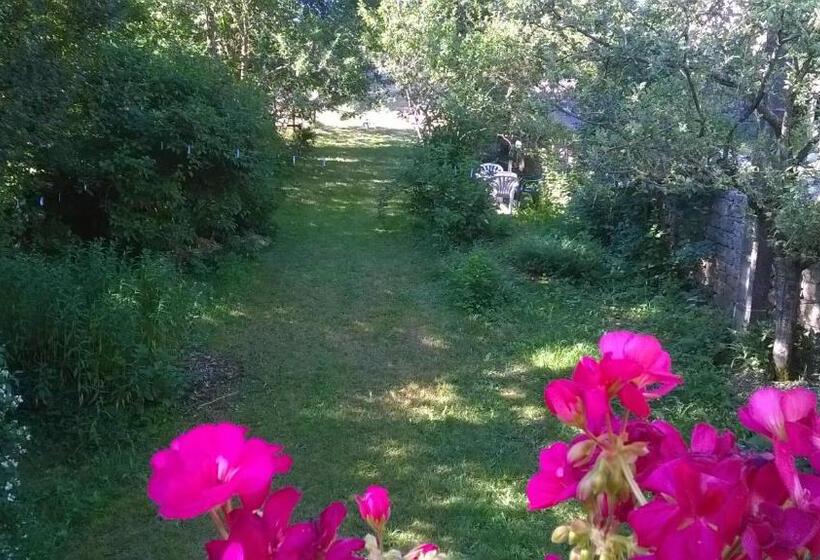 ベッドアンドブレックファースト Au Domaine Des Oiseaux