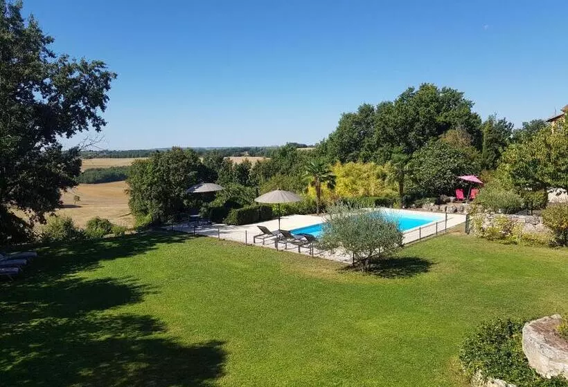 Aamiaismajoitus (B&B) Villa Mas