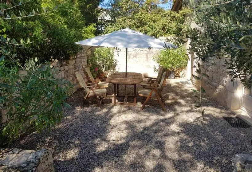 Aamiaismajoitus (B&B) Villa Mas