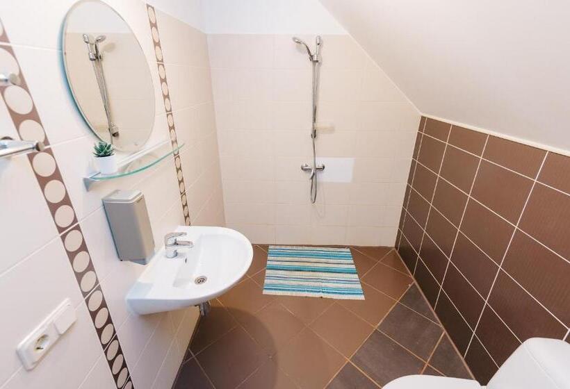 Szálloda Atpūtas Komplekss Lācītes