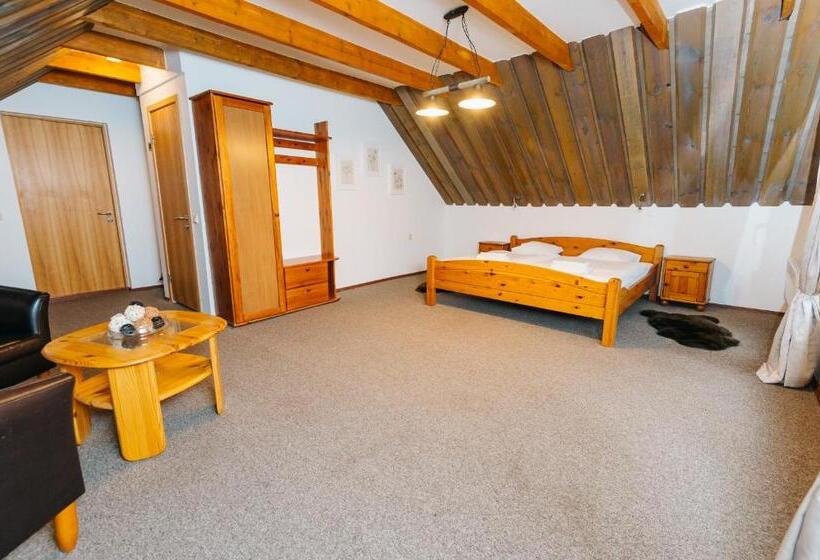 Szálloda Atpūtas Komplekss Lācītes