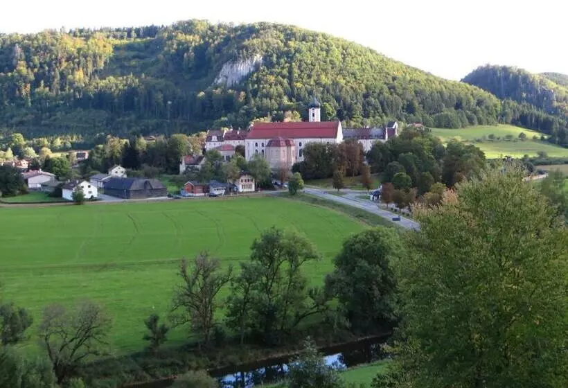 ホテル Gäste  Und Tagungshaus Maria Trost