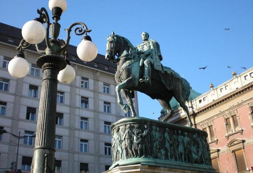 پانسیون Apartment 42   City Center