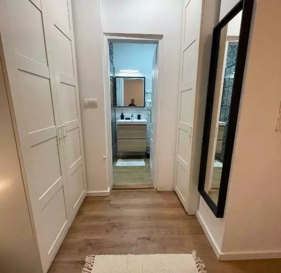 پانسیون Apartment 42   City Center