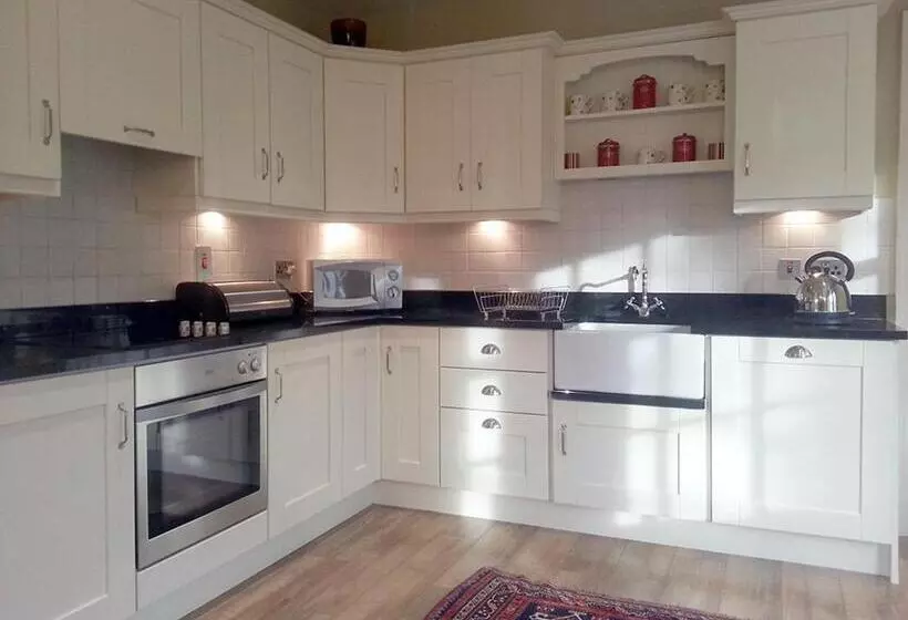 Majatalo Gate Lodge At Lough Erne Golf Village