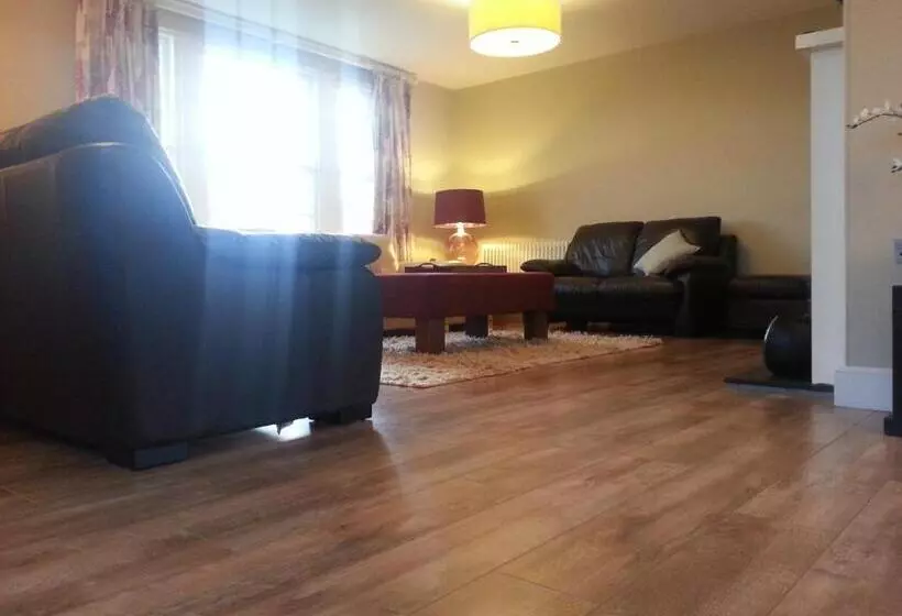 Majatalo Gate Lodge At Lough Erne Golf Village