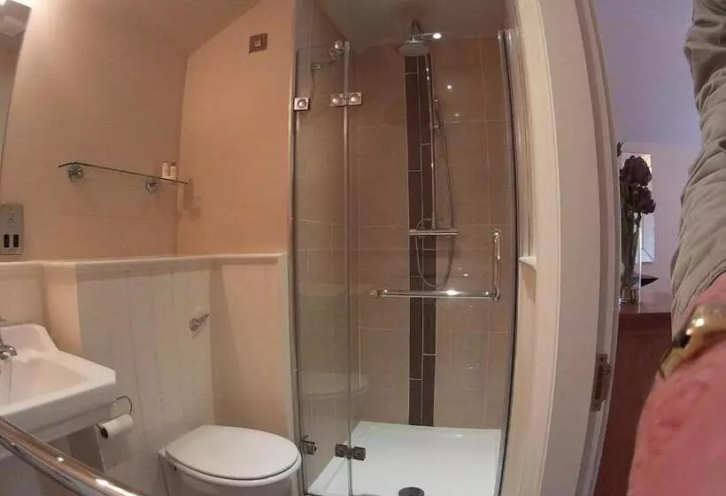 Majatalo Gate Lodge At Lough Erne Golf Village