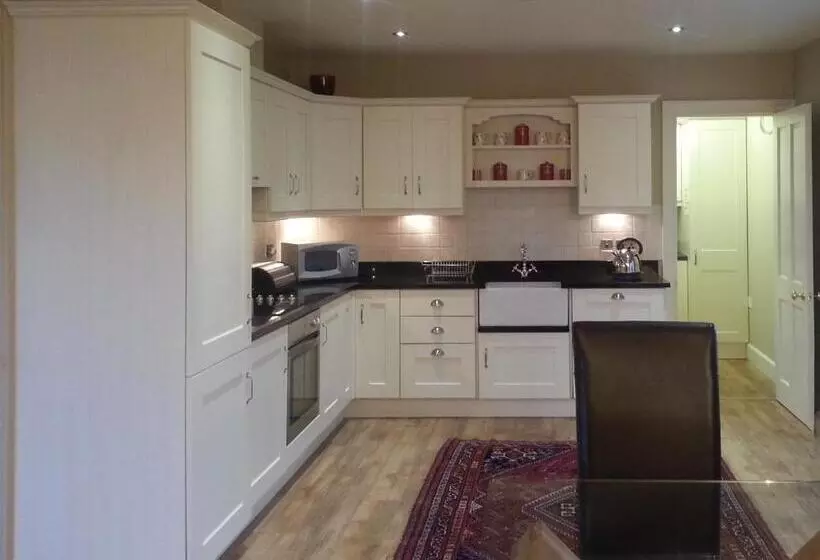 Majatalo Gate Lodge At Lough Erne Golf Village