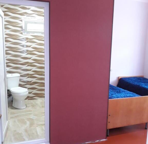 پانسیون Megobroba Inn