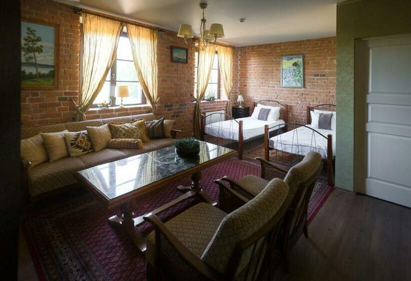 هاستل Akmenių Dvaras