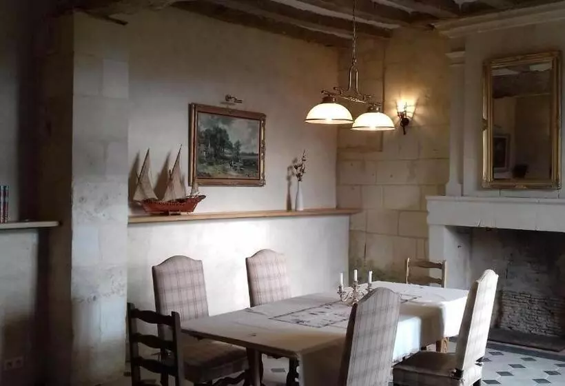 ベッドアンドブレックファースト Manoir De La Fontaine Du Chêne
