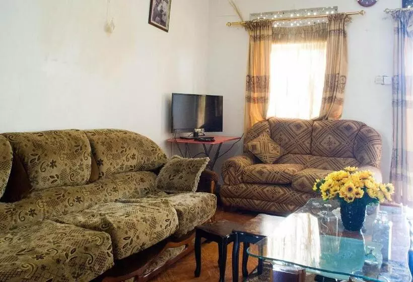 Efraz Motel Kanungu