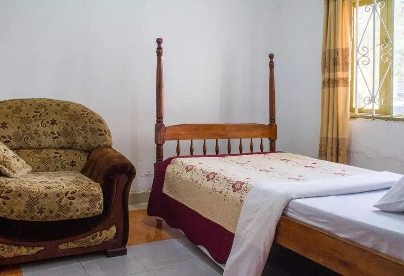 Efraz Motel Kanungu