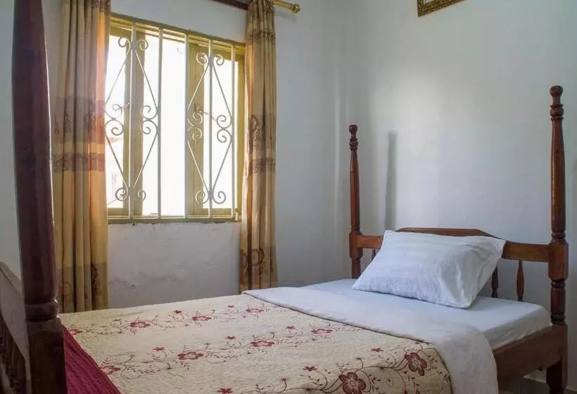 Efraz Motel Kanungu