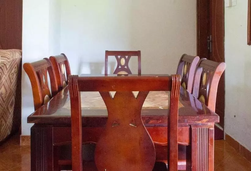 Efraz Motel Kanungu