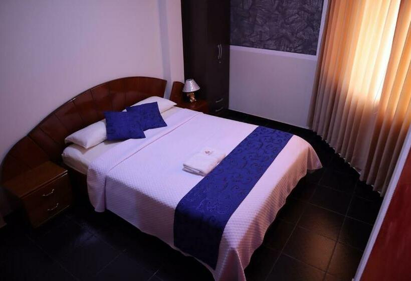 ホテル Real Tarapoto