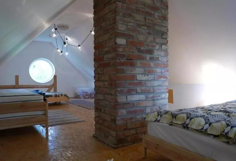 پانسیون Allika Löövi Sauna Cabin