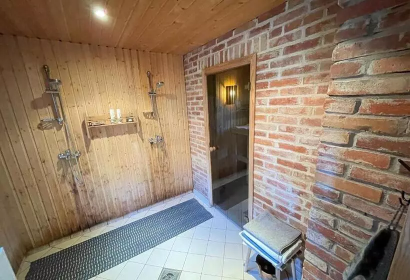پانسیون Allika Löövi Sauna Cabin