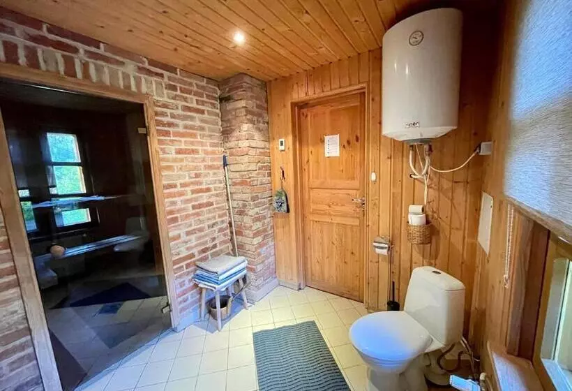 پانسیون Allika Löövi Sauna Cabin