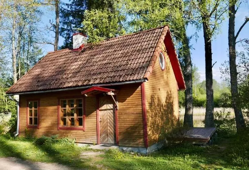 پانسیون Allika Löövi Sauna Cabin