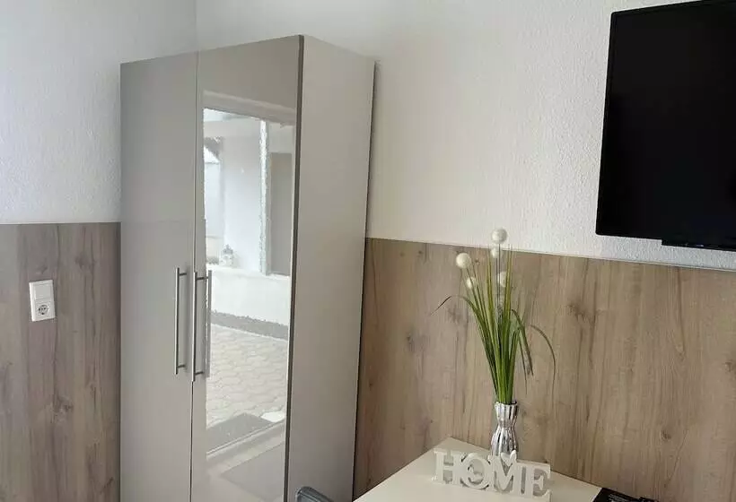 Majatalo Gästehaus Estenfeld Bei Würzburg 24 H