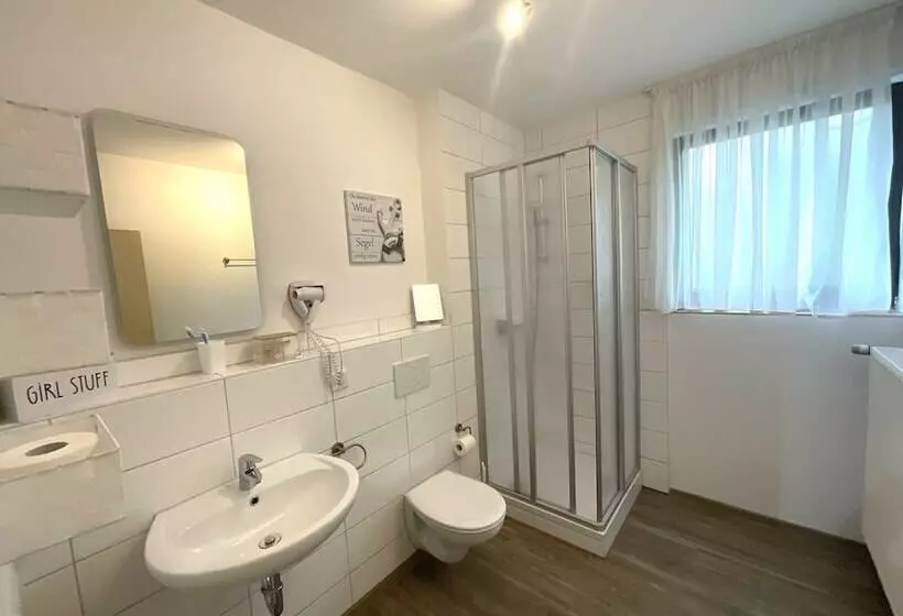 Majatalo Gästehaus Estenfeld Bei Würzburg 24 H