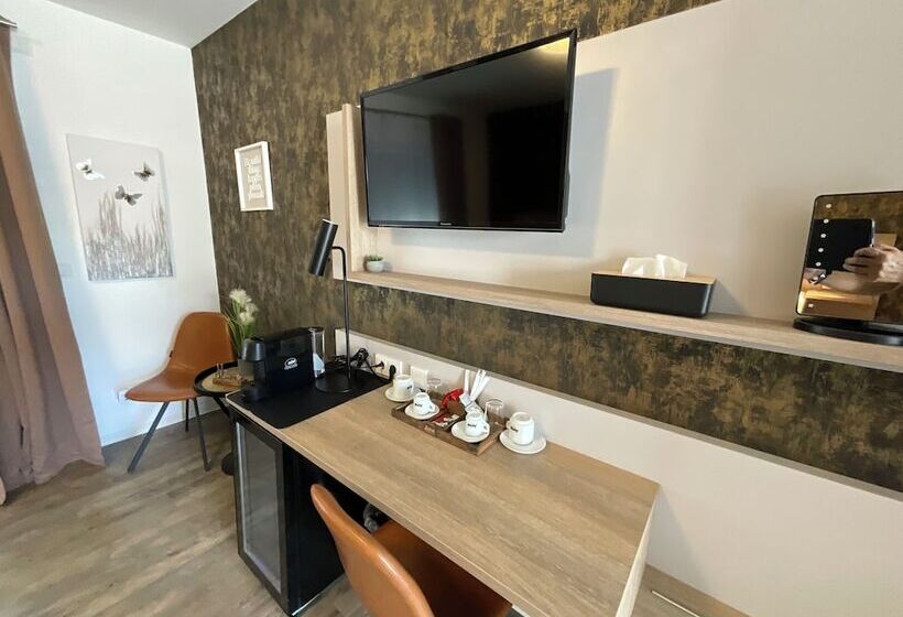 Pensão Gästehaus Estenfeld Bei Würzburg 24 H