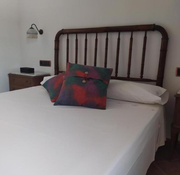 هتل Can Cruset Agroturisme