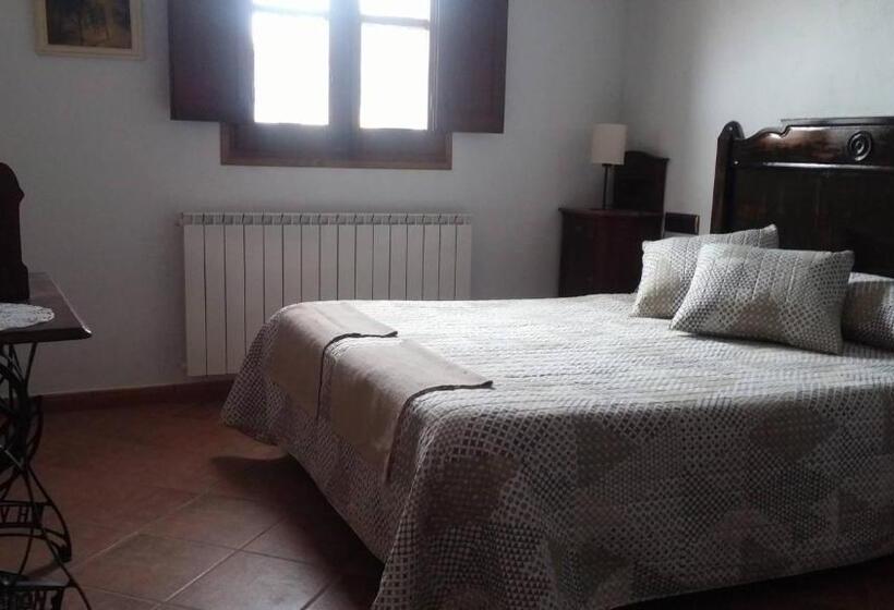 هتل Can Cruset Agroturisme