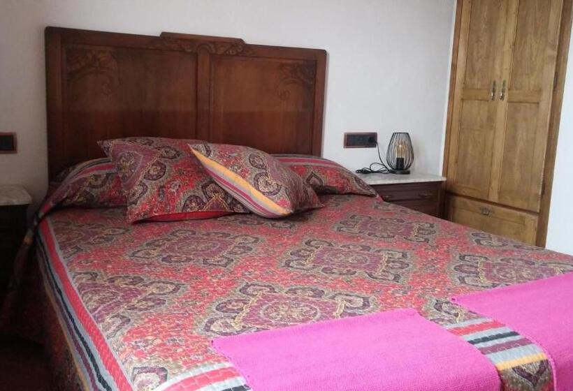 هتل Can Cruset Agroturisme