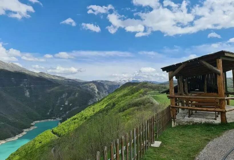 هتل Etno Selo Izlazak