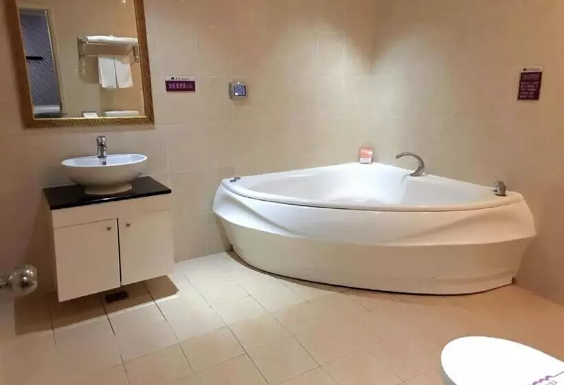Huang Xing Motel