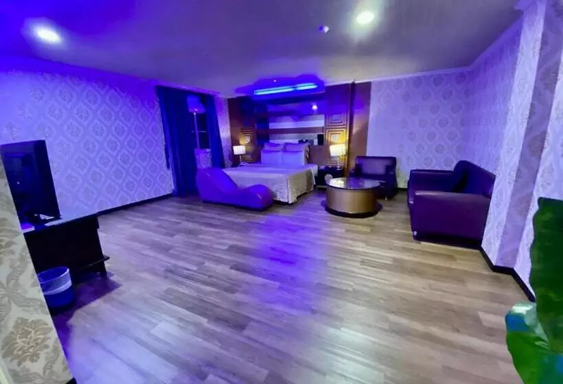 Huang Xing Motel