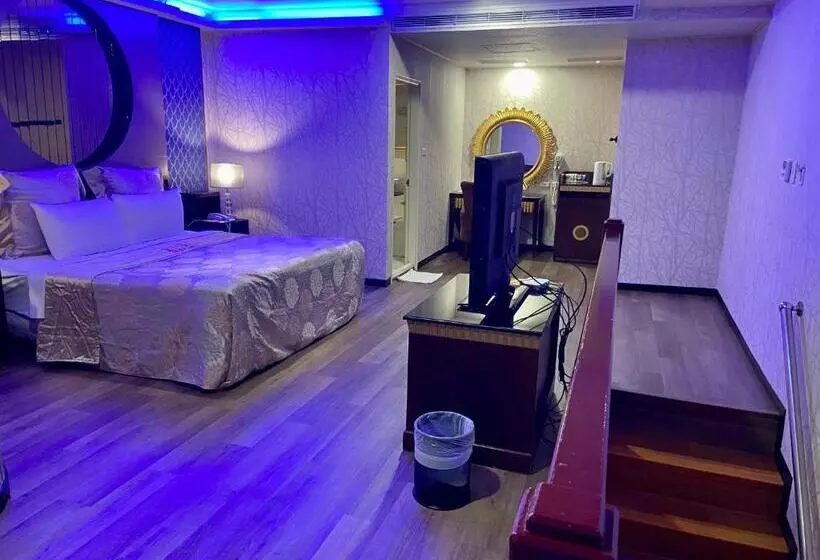 Huang Xing Motel
