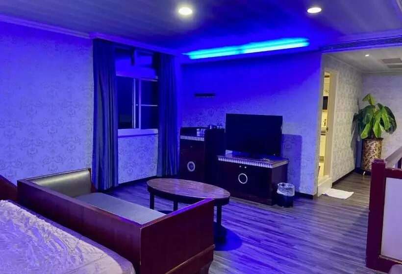 Huang Xing Motel