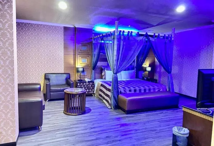 Huang Xing Motel