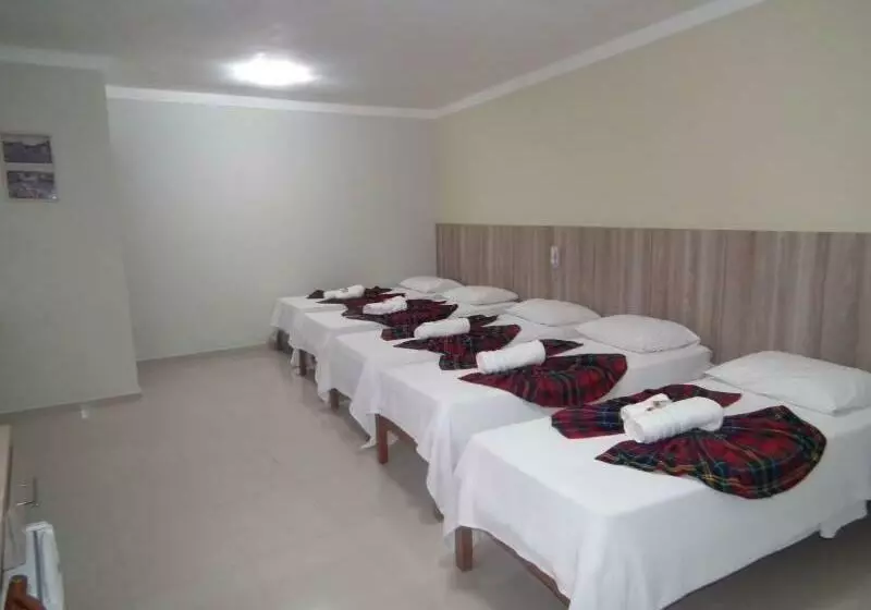 ユースホステル Pousada Treze De Março