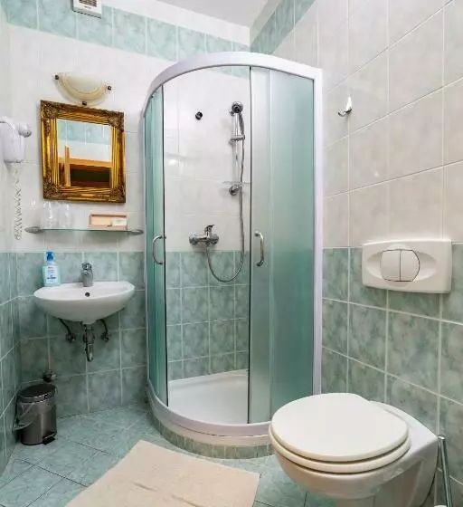 هاستل Rooms Herman