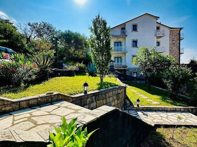 Aparthotel Villa Jovicic