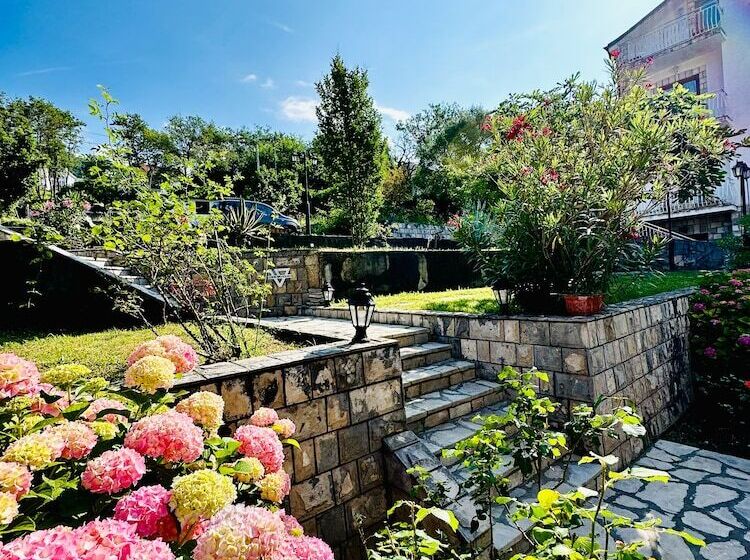 Aparthotel Villa Jovicic