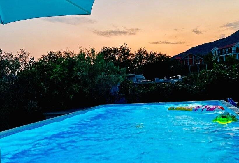 Aparthotel Villa Jovicic