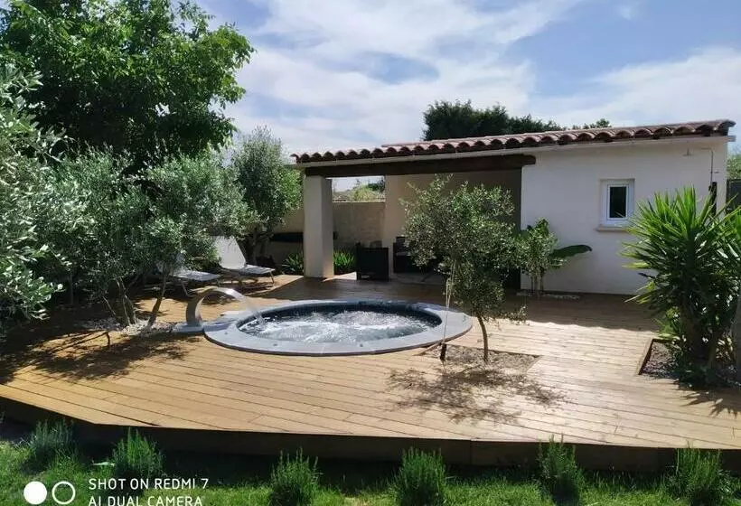 Aamiaismajoitus (B&B) Les Chambres D Hôtes De Jade