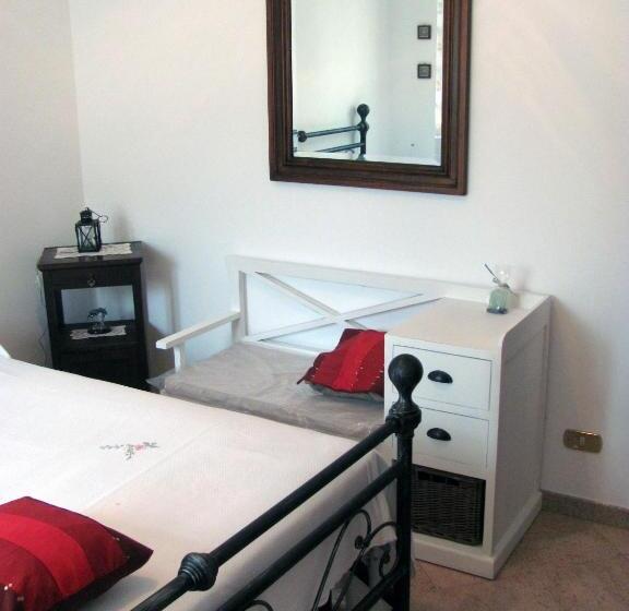 فندق Agriturismo Il Giglio E La Rosa