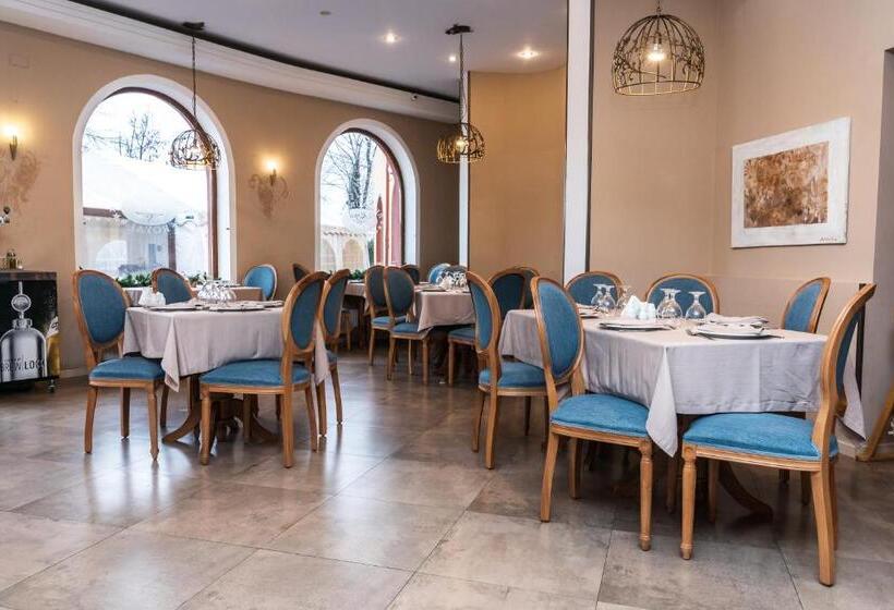 בית מלון כפרי Royal