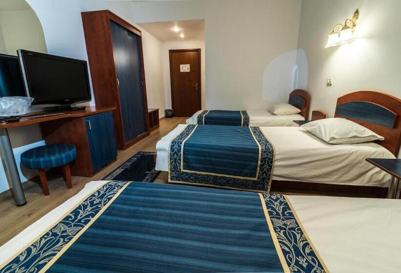 בית מלון כפרי Royal